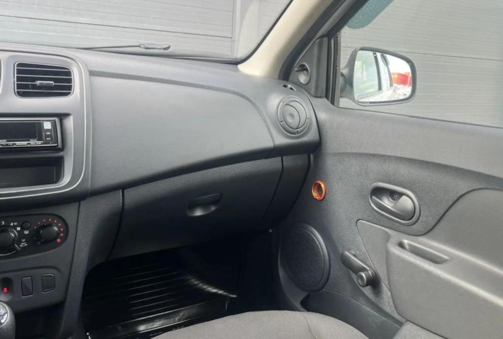 Renault Logan II Красноярск  - изображение 17