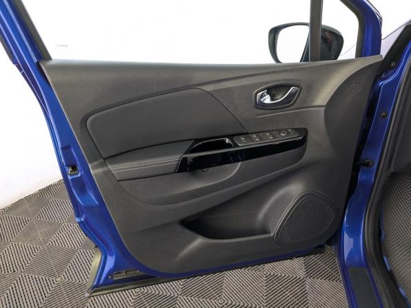 Renault Kaptur I Рестайлинг с пробегом 2021 года, цена 1 755 000 рублей, 14956 км, внедорожник, Автокод Объявления