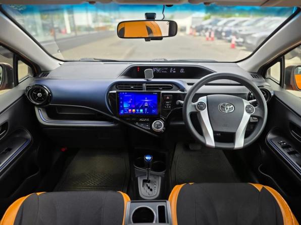 Toyota Aqua I Рестайлинг с пробегом 2015 года, цена 1 080 000 рублей, 145580 км, хэтчбек, Автокод Объявления
