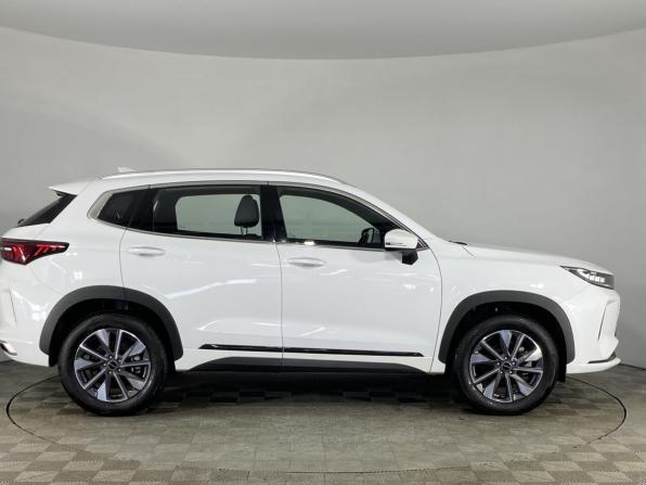 Exeed LX I Рестайлинг 2 с пробегом 2024 года, цена 2 100 000 рублей, 16947 км, внедорожник, Автокод Объявления