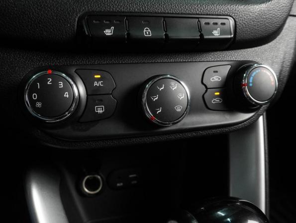 Kia Ceed II с пробегом 2015 года, цена 1 239 000 рублей, 142018 км, хэтчбек, Автокод Объявления