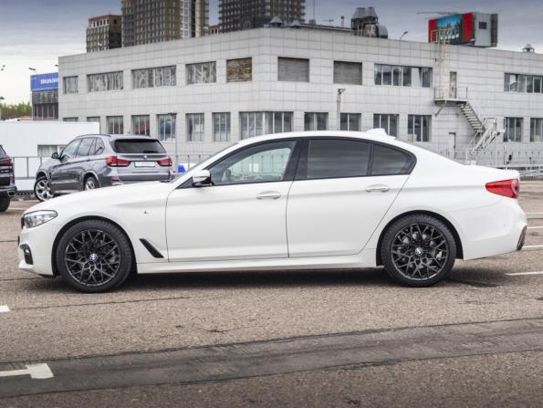 BMW 5 серии VII (G30/G31/G38) с пробегом 2018 года, цена 3 079 000 рублей, 131911 км, седан, Автокод Объявления