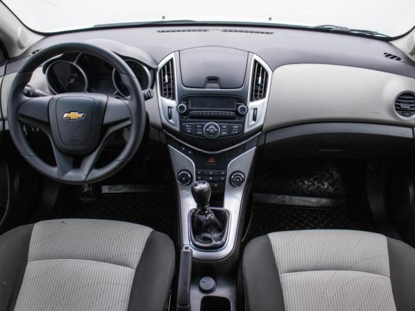 Chevrolet Cruze I Рестайлинг с пробегом 2013 года, цена 800 000 рублей, 124893 км, хэтчбек, Автокод Объявления