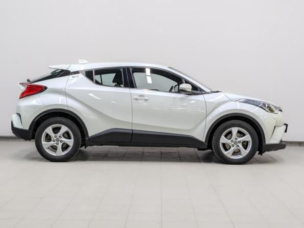 Toyota C-HR I с пробегом 2019 года, цена 2 440 000 рублей, 92844 км, внедорожник, Автокод Объявления