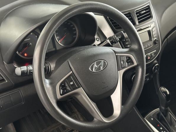 Hyundai Solaris I Рестайлинг с пробегом 2016 года, цена 1 097 000 рублей, 154370 км, седан, Автокод Объявления