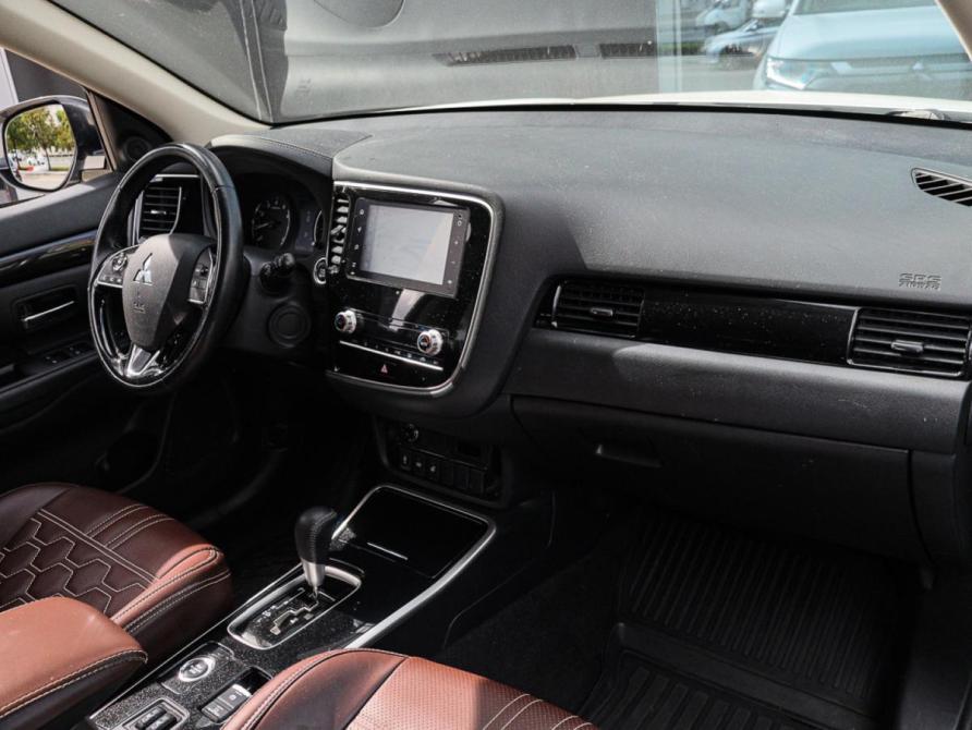 Mitsubishi Outlander III Рестайлинг 3 Москва  - изображение 7
