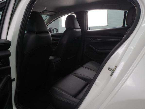 Mazda 3 IV (BP) с пробегом 2020 года, цена 2 229 000 рублей, 47301 км, седан, Автокод Объявления