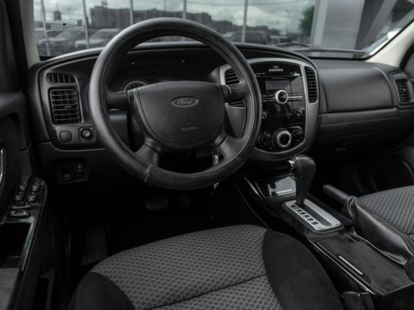 Ford Escape I Рестайлинг 2 с пробегом 2008 года, цена 795 000 рублей, 335089 км, внедорожник, Автокод Объявления