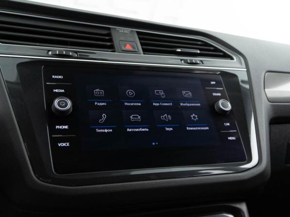 Volkswagen Tiguan II с пробегом 2019 года, цена 2 649 050 рублей, 91443 км, внедорожник, Автокод Объявления