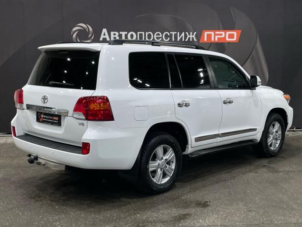 Toyota Land Cruiser 200 Series Рестайлинг 1 с пробегом 2012 года, цена 3 950 000 рублей, 177352 км, внедорожник, Автокод Объявления