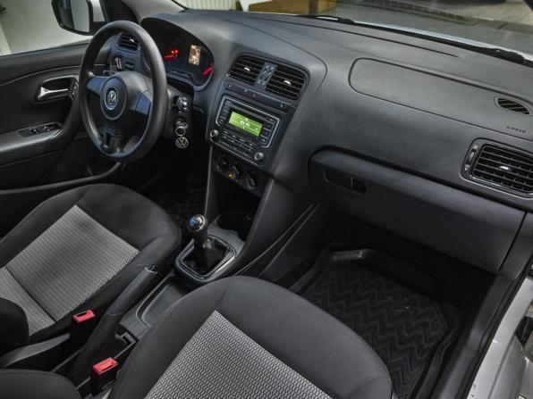 Volkswagen Polo V с пробегом 2015 года, цена 691 850 рублей, 198000 км, седан, Автокод Объявления