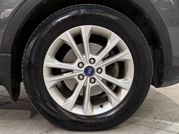 Ford Kuga II Рестайлинг с пробегом 2017 года, цена 1 699 800 рублей, 126000 км, внедорожник, Автокод Объявления