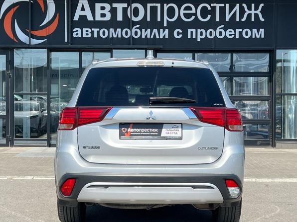 Mitsubishi Outlander III Рестайлинг 3 с пробегом 2019 года, цена 2 499 000 рублей, 120720 км, внедорожник, Автокод Объявления