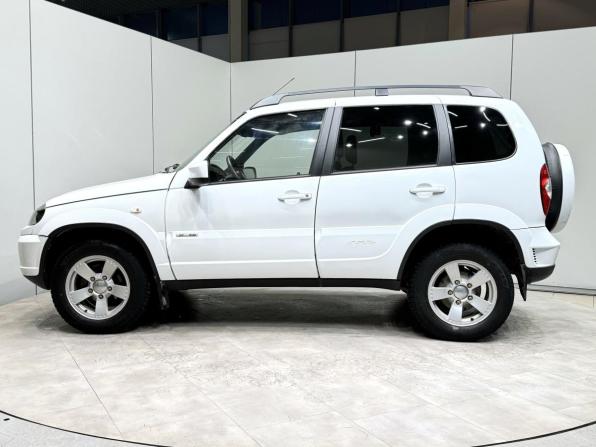 Chevrolet Niva I Рестайлинг с пробегом 2018 года, цена 735 000 рублей, 177248 км, внедорожник, Автокод Объявления