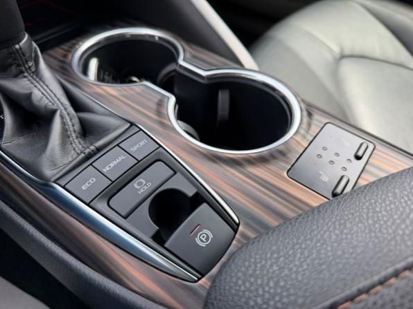 Toyota Camry VIII (XV70) с пробегом 2018 года, цена 2 690 000 рублей, 171815 км, седан, Автокод Объявления