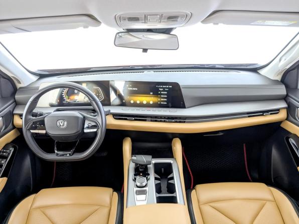 Changan Hunter Plus с пробегом 2023 года, цена 2 590 000 рублей, 45440 км, offers.body_type.unknown, Автокод Объявления