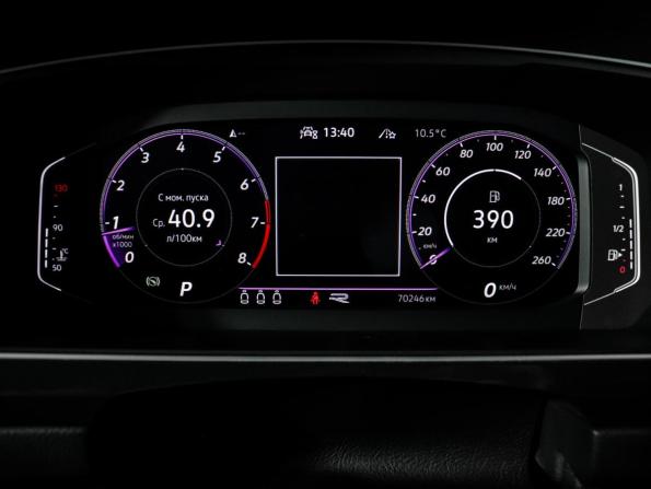 Volkswagen Tiguan II Рестайлинг с пробегом 2021 года, цена 4 449 000 рублей, 70245 км, внедорожник, Автокод Объявления