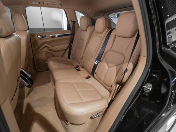 Porsche Cayenne II (958) с пробегом 2011 года, цена 1 895 000 рублей, 248920 км, внедорожник, Автокод Объявления