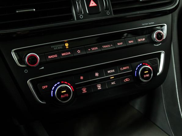 Kia Optima IV Рестайлинг с пробегом 2019 года, цена 2 099 700 рублей, 128857 км, седан, Автокод Объявления