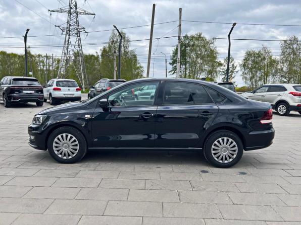Volkswagen Polo V Рестайлинг с пробегом 2019 года, цена 1 453 100 рублей, 93432 км, седан, Автокод Объявления