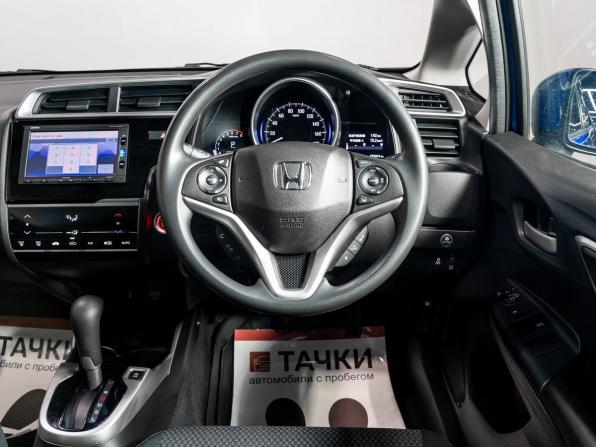 Honda Fit III Рестайлинг с пробегом 2017 года, цена 1 160 000 рублей, 75000 км, хэтчбек, Автокод Объявления