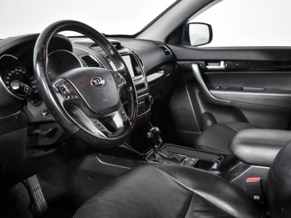 Kia Sorento II Рестайлинг с пробегом 2018 года, цена 1 689 000 рублей, 225000 км, внедорожник, Автокод Объявления