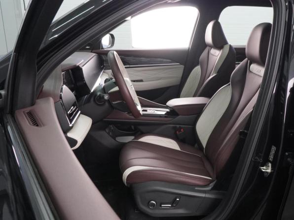 Geely Monjaro I с пробегом 2023 года, цена 3 551 000 рублей, 40105 км, внедорожник, Автокод Объявления