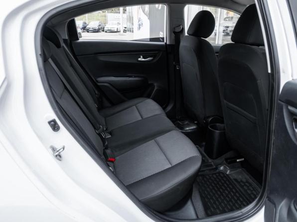 Kia Rio IV Рестайлинг с пробегом 2021 года, цена 1 285 000 рублей, 89666 км, седан, Автокод Объявления