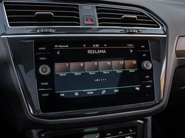 Volkswagen Tiguan II Рестайлинг с пробегом 2021 года, цена 3 625 000 рублей, 139308 км, внедорожник, Автокод Объявления