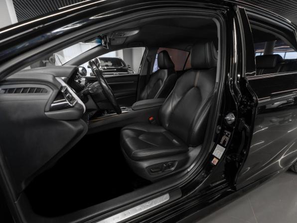 Toyota Camry VIII (XV70) с пробегом 2019 года, цена 2 300 000 рублей, 238246 км, седан, Автокод Объявления