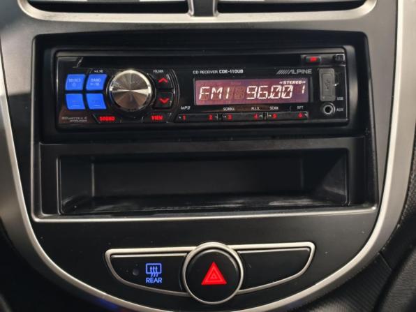 Hyundai Solaris I с пробегом 2012 года, цена 751 000 рублей, 120222 км, седан, Автокод Объявления
