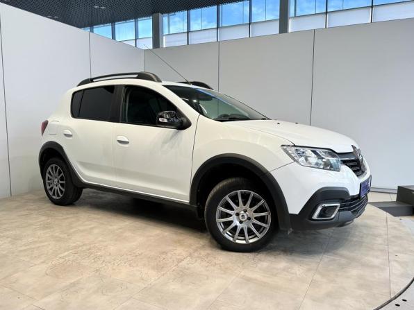 Renault Sandero II Рестайлинг с пробегом 2018 года, цена 1 050 000 рублей, 80519 км, хэтчбек, Автокод Объявления