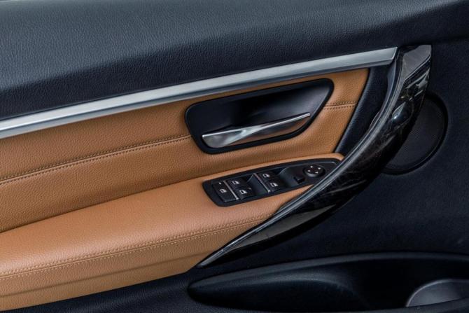 BMW 3 серии VI (F3x) Рестайлинг с пробегом 2016 года, цена 2 686 000 рублей, 74285 км, седан, Автокод Объявления