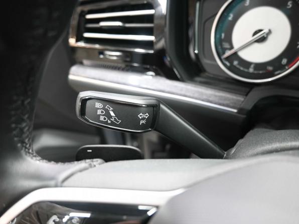 Volkswagen Touareg III с пробегом 2021 года, цена 5 119 900 рублей, 88688 км, внедорожник, Автокод Объявления