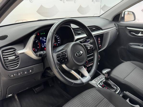 Kia Rio IV Рестайлинг с пробегом 2021 года, цена 1 895 000 рублей, 51458 км, седан, Автокод Объявления