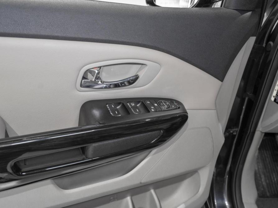 Kia Carnival III Москва  - изображение 23