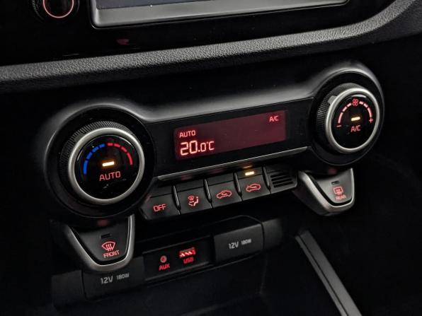 Kia Rio IV с пробегом 2019 года, цена 1 535 000 рублей, 124899 км, хэтчбек, Автокод Объявления