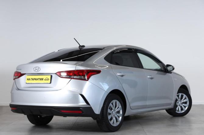 Hyundai Solaris II Рестайлинг с пробегом 2021 года, цена 1 369 000 рублей, 161000 км, седан, Автокод Объявления