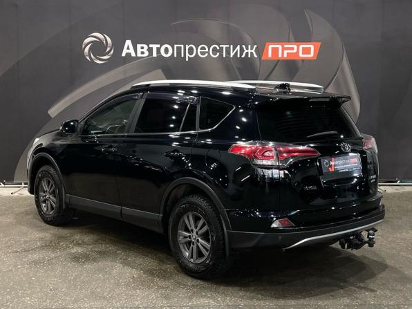 Toyota RAV4 IV (XA40) Рестайлинг с пробегом 2017 года, цена 2 680 000 рублей, 103172 км, внедорожник, Автокод Объявления