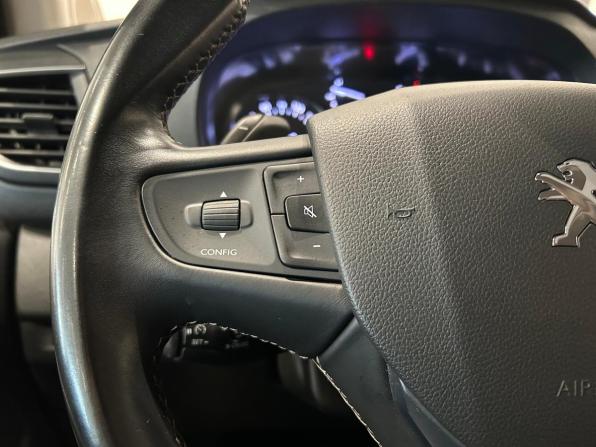 Peugeot Traveller I с пробегом 2021 года, цена 2 349 000 рублей, 210414 км, минивэн, Автокод Объявления