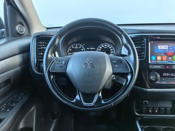 Mitsubishi Outlander III Рестайлинг 2 с пробегом 2018 года, цена 1 730 000 рублей, 110000 км, внедорожник, Автокод Объявления