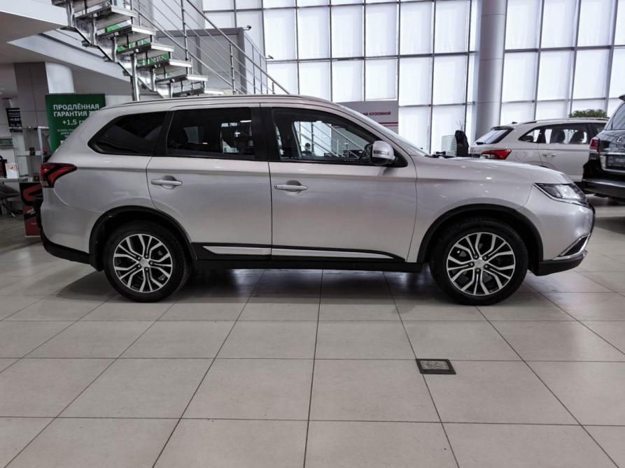 Mitsubishi Outlander III Рестайлинг 2 Казань  - изображение 5