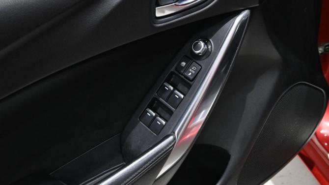 Mazda 6 III (GJ) Рестайлинг с пробегом 2017 года, цена 1 650 000 рублей, 132552 км, седан, Автокод Объявления