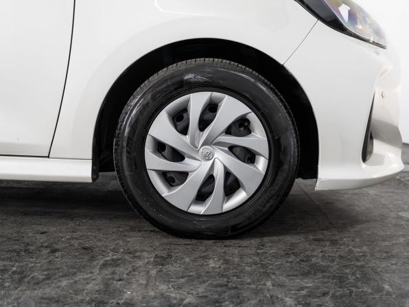Toyota Yaris IV с пробегом 2020 года, цена 985 000 рублей, 96027 км, хэтчбек, Автокод Объявления
