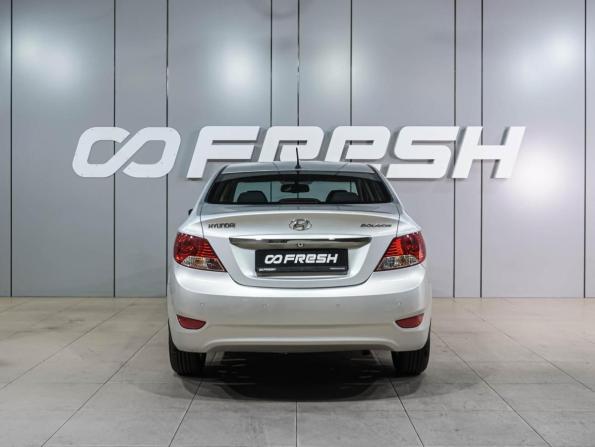 Hyundai Solaris I с пробегом 2013 года, цена 969 000 рублей, 142241 км, седан, Автокод Объявления