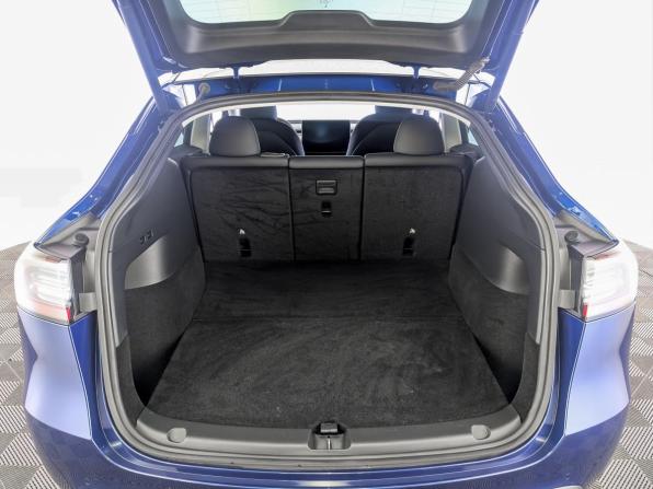 Tesla Model Y I с пробегом 2021 года, цена 4 000 000 рублей, 82419 км, внедорожник, Автокод Объявления