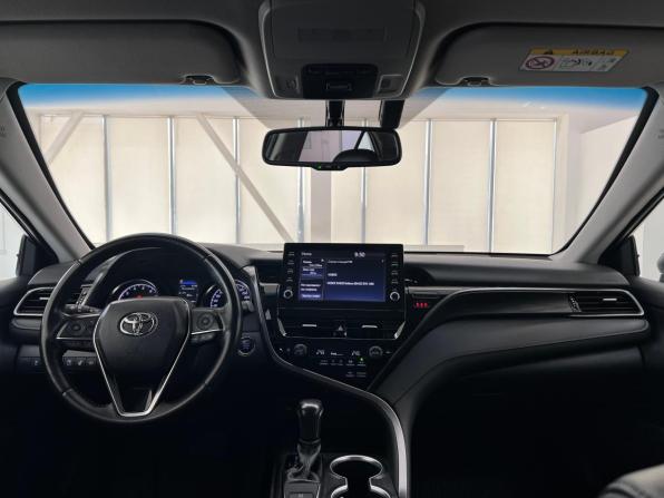 Toyota Camry VIII (XV70) Рестайлинг с пробегом 2021 года, цена 3 595 000 рублей, 33811 км, седан, Автокод Объявления