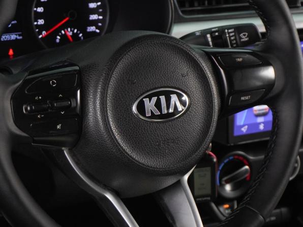 Kia Rio IV с пробегом 2018 года, цена 909 000 рублей, 209384 км, седан, Автокод Объявления