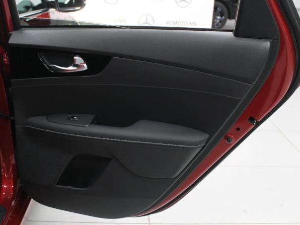 Kia Cerato IV Рестайлинг с пробегом 2022 года, цена 2 220 000 рублей, 15928 км, седан, Автокод Объявления