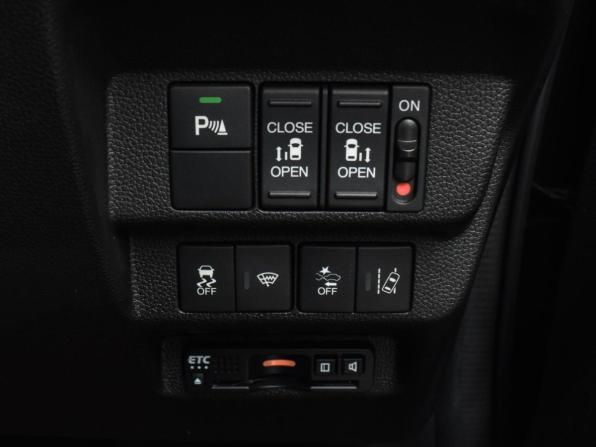 Honda Freed II Рестайлинг с пробегом 2019 года, цена 2 078 000 рублей, 36896 км, компактвэн, Автокод Объявления